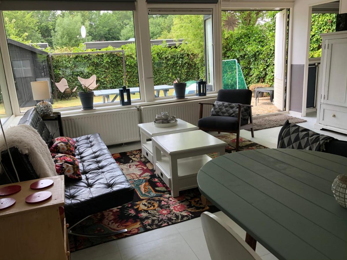 Vakantiehuis Lara Warmenhuizen Esterno foto